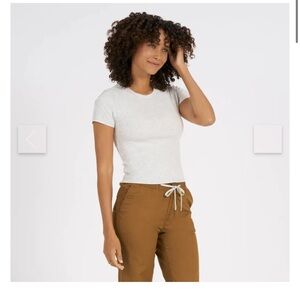 Vouri Women´s Pose Fitted White Tee Size S